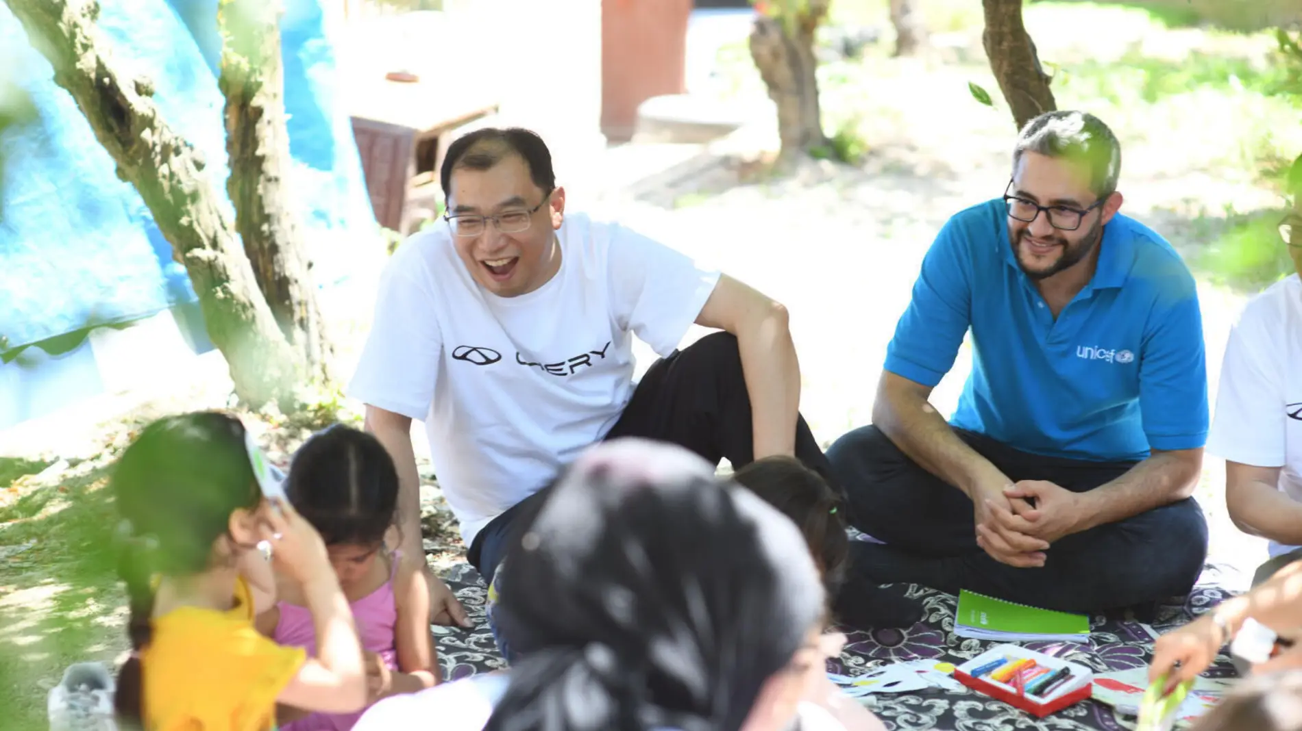 UNI588758_Med-res,_with_credit_chery