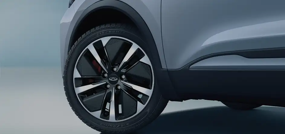 Stylish 17-inch wheels 215,60 R17