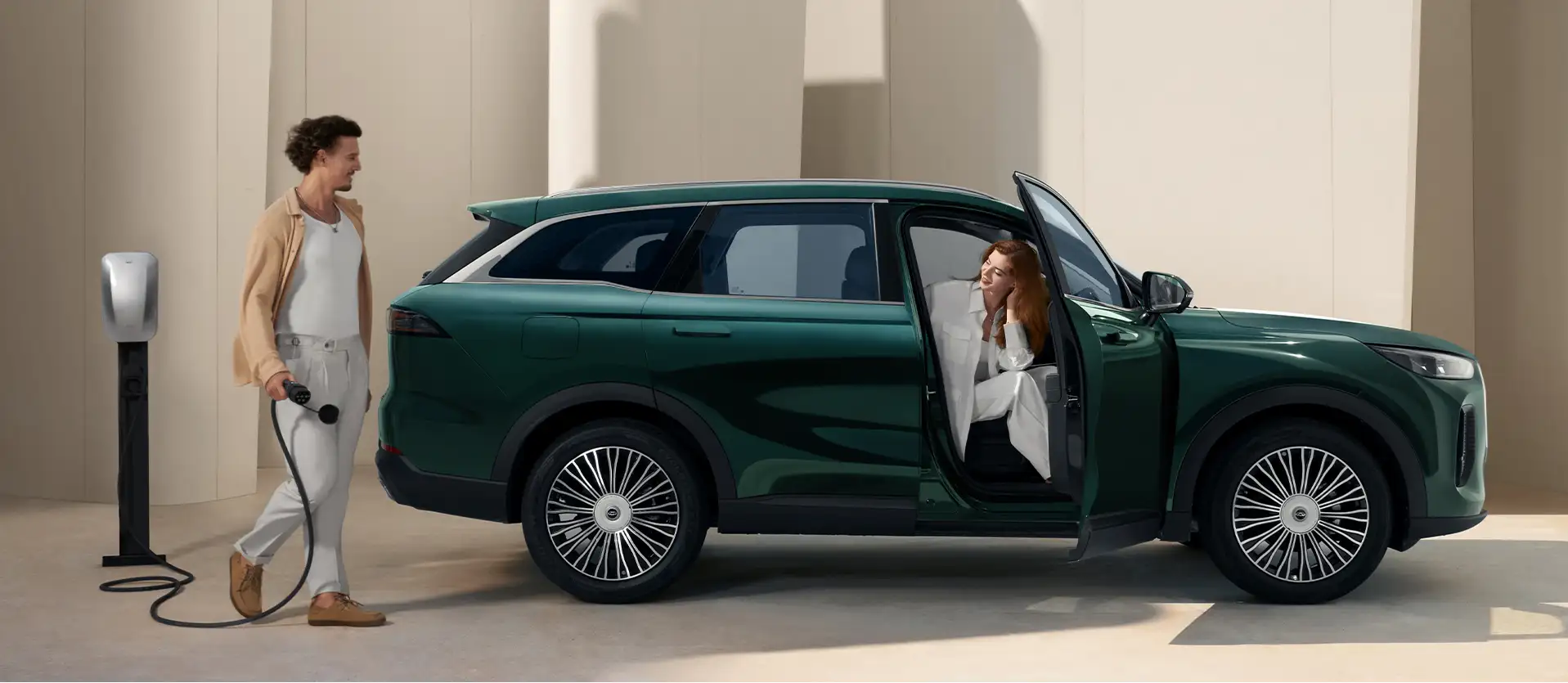 Chery-Tiggo-9-charger-Romania_04